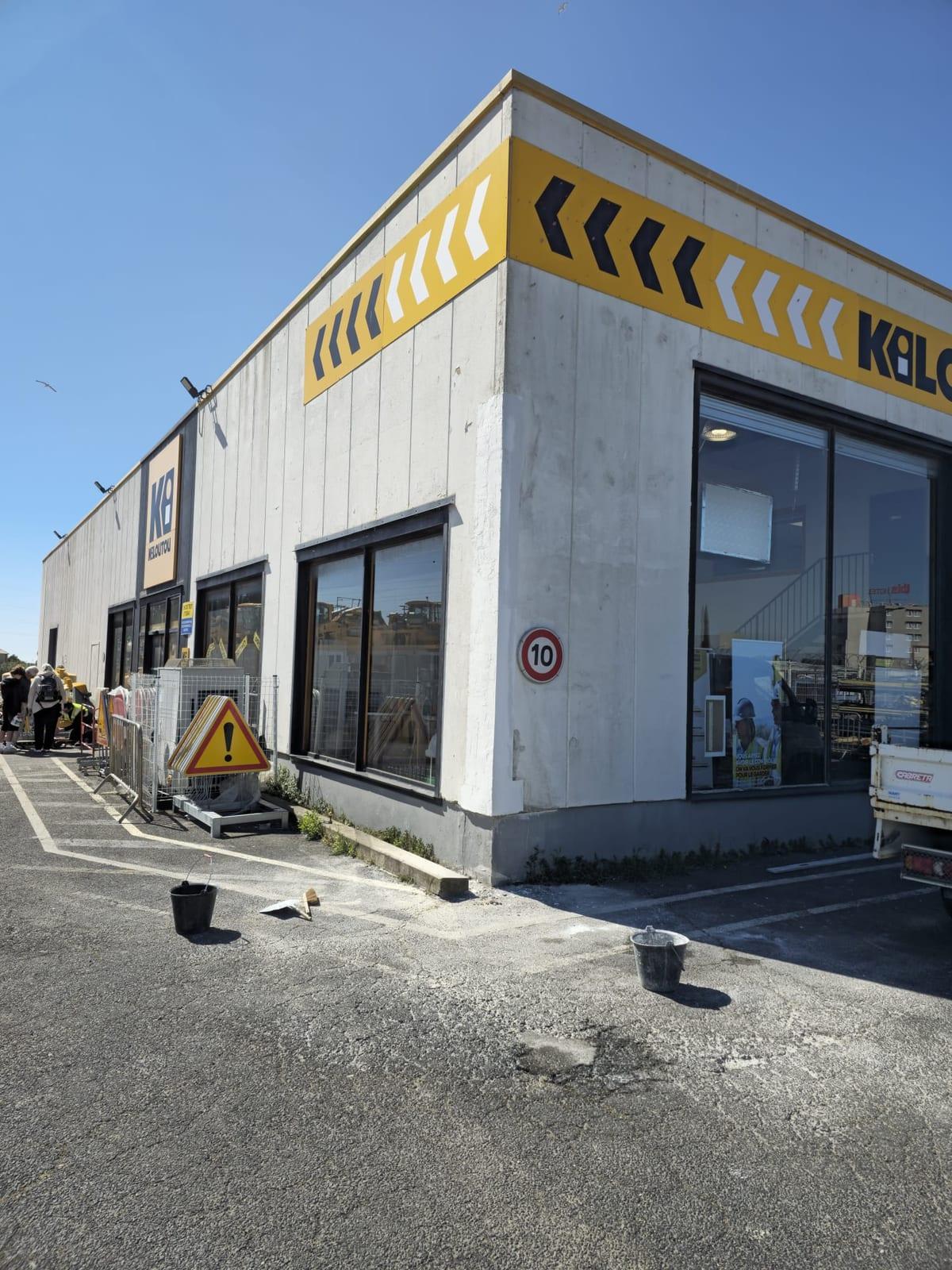 Angle de façade repris au mortier et préparé pour la finition extérieure à Villeneuve-lès-Béziers