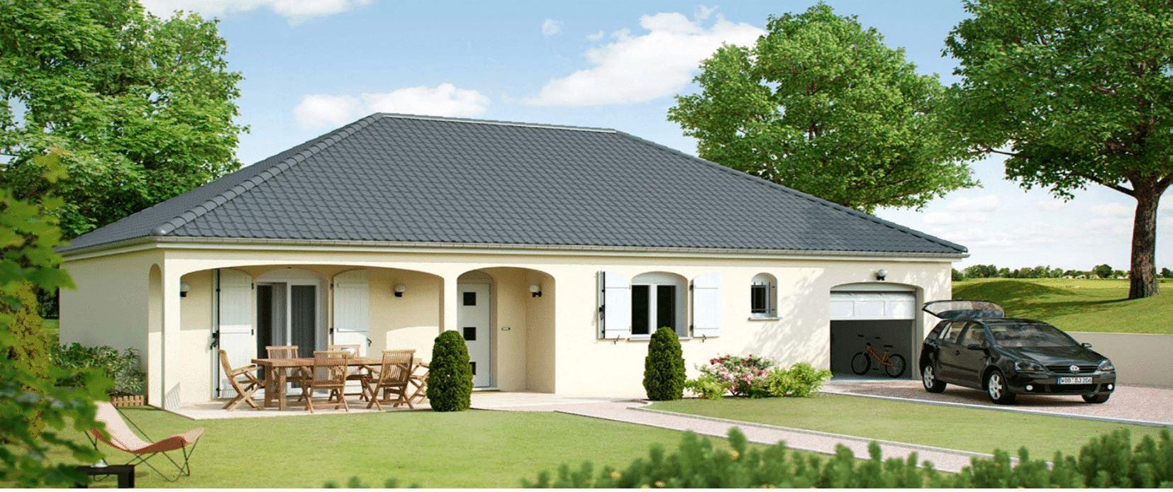 Maison traditionnelle Ménilière avec galerie